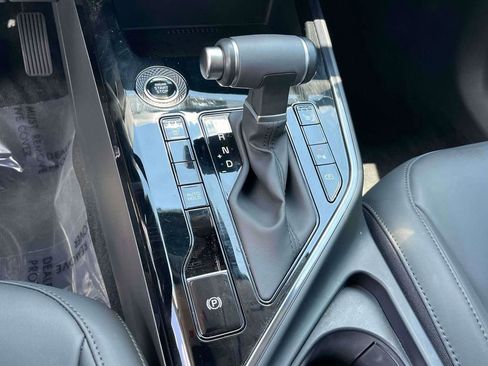 Certified 2025 Kia Niro EX FWD image 20