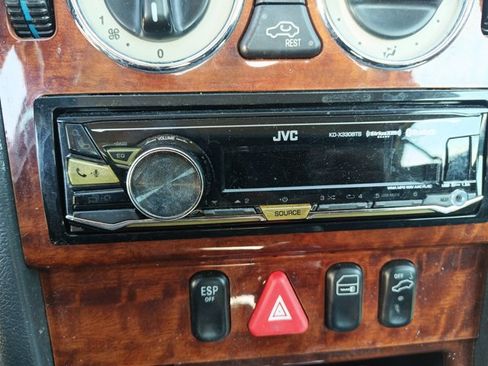 Used 2003 Mercedes-Benz SLK 320 image 10