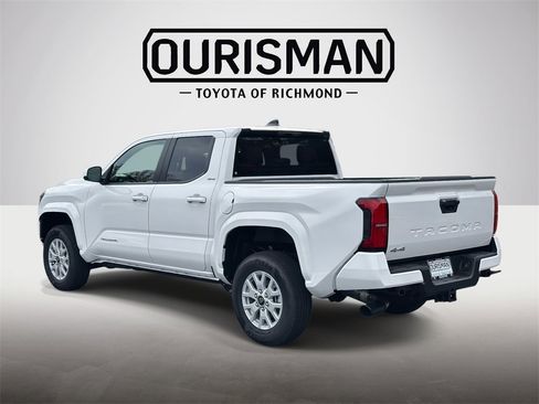 New 2025 Toyota Tacoma SR5 image 21