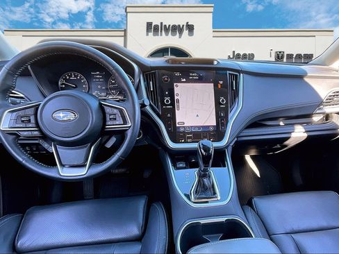 Used 2020 Subaru Outback Limited image 15
