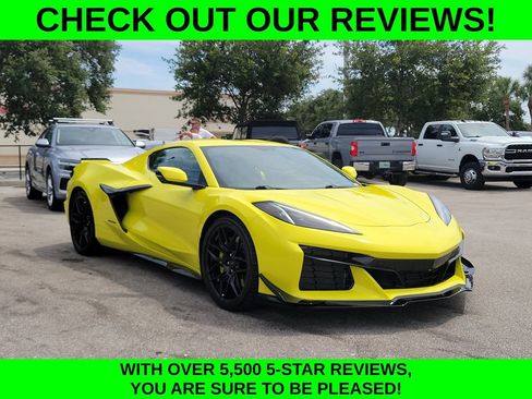 Used 2023 Chevrolet Corvette Z06 w/ Stealth Interior Trim Package RWD image 3
