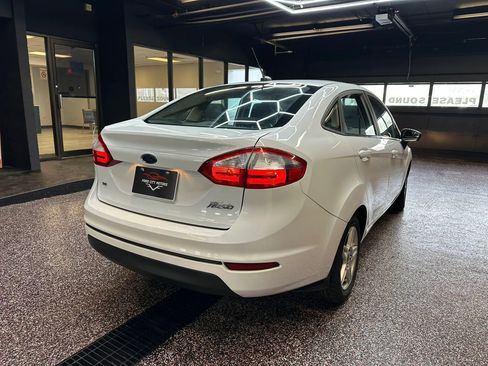 Used 2017 Ford Fiesta SE image 7