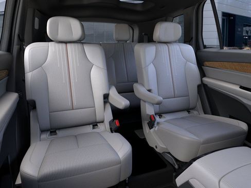 New 2026 Cadillac Vistiq Sport AWD/4WD image 18