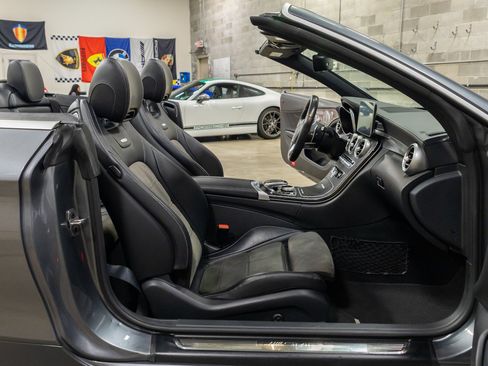 Used 2018 Mercedes-Benz C 63 AMG Cabriolet image 39