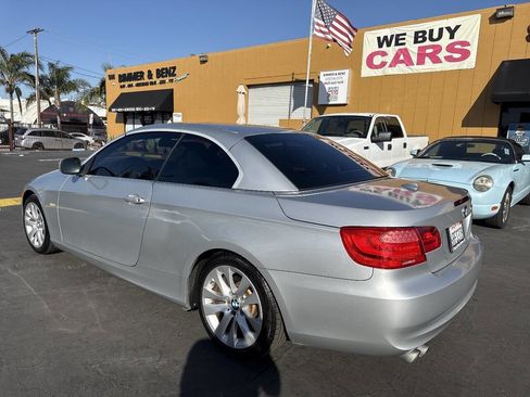 Used 2011 BMW 328i Convertible image 16