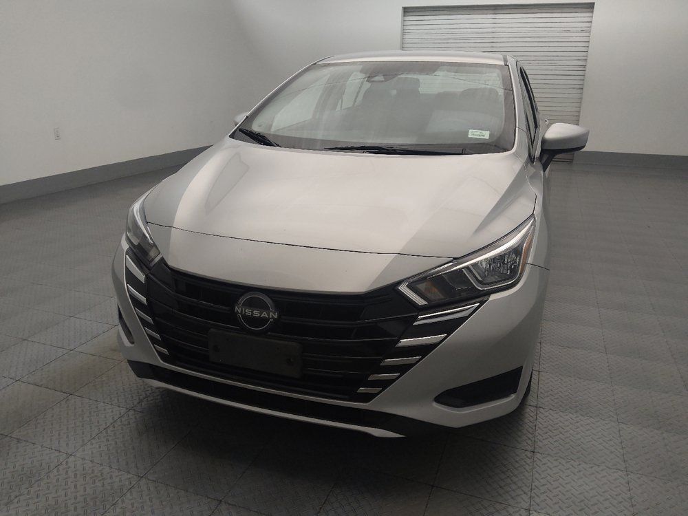 Used 2024 Nissan Versa SV FWD image 15