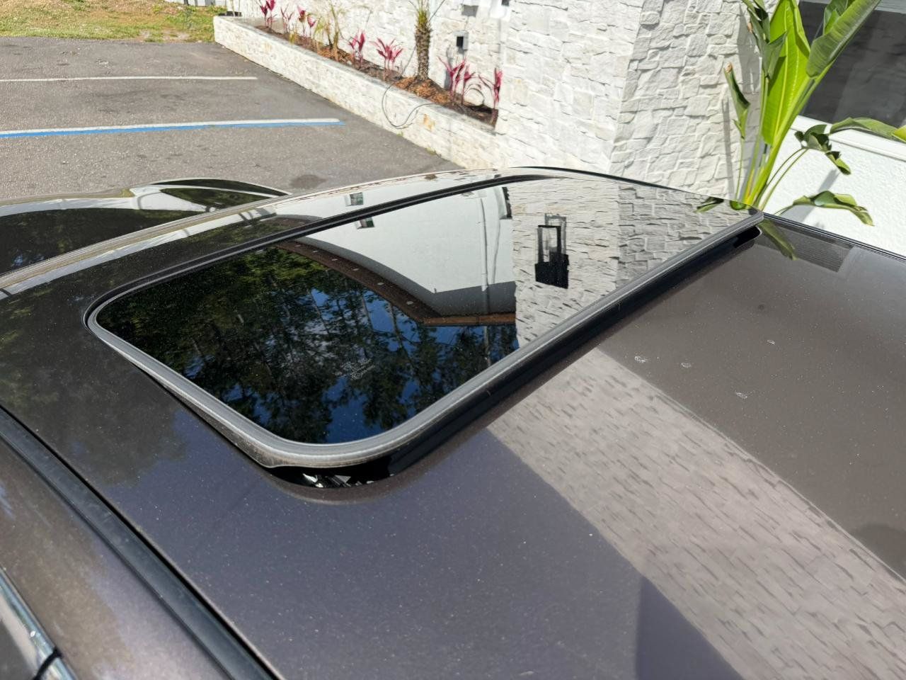 Used 2014 INFINITI Q50 Premium w/ Technology Package RWD image 18