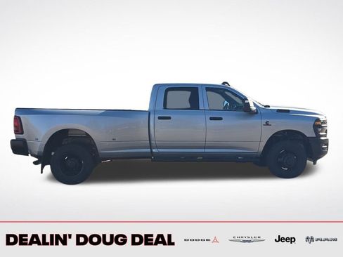 New 2026 RAM 3500 Tradesman AWD/4WD image 7