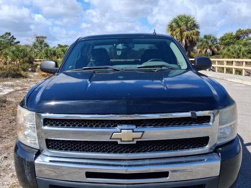 Used 2010 Chevrolet Silverado 1500 LS AWD/4WD image 3