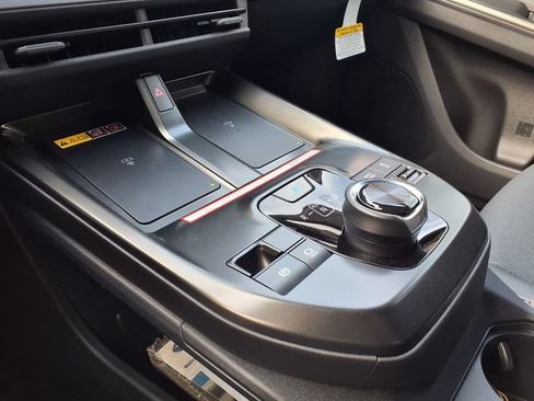 New 2026 Subaru Solterra AWD/4WD image 16