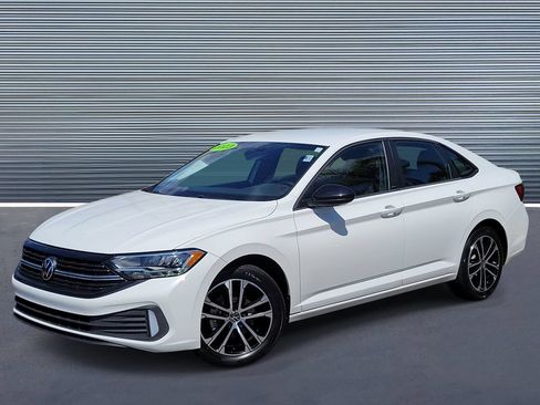 Used 2023 Volkswagen Jetta Sport FWD image 1