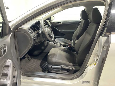 Used 2015 Volkswagen Jetta S FWD image 2