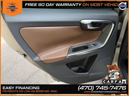 Used 2015 Volvo XC60 T5 Premier w/ Proximity Package FWD image 15