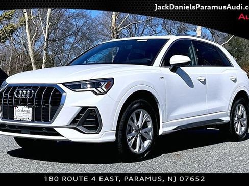 New 2025 Audi Q3 2.0T Premium image 1