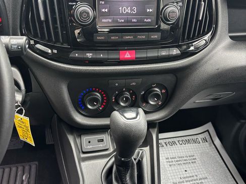 Used 2019 RAM ProMaster City SLT w/ Popular Equipment Group FWD image 11