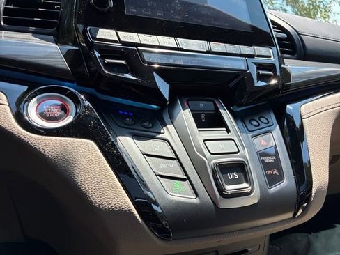 Used 2022 Honda Odyssey Elite image 34