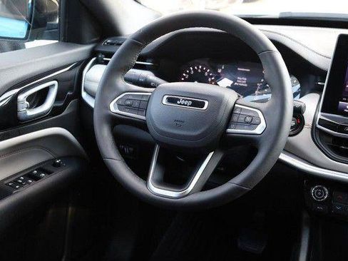 Used 2025 Jeep Compass Limited AWD/4WD image 23