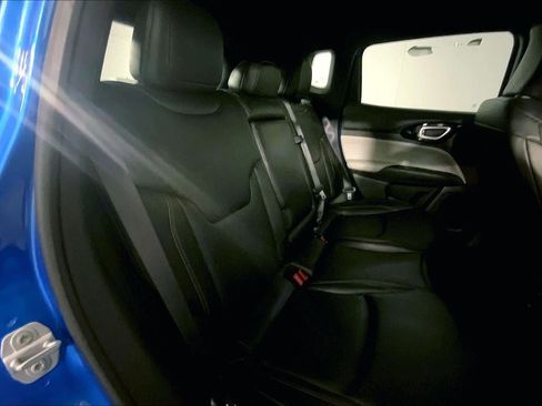 Used 2024 Jeep Compass Limited image 23