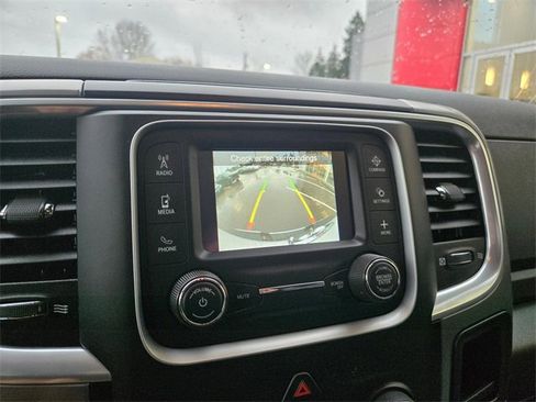 Used 2024 RAM 1500 Classic SLT image 24