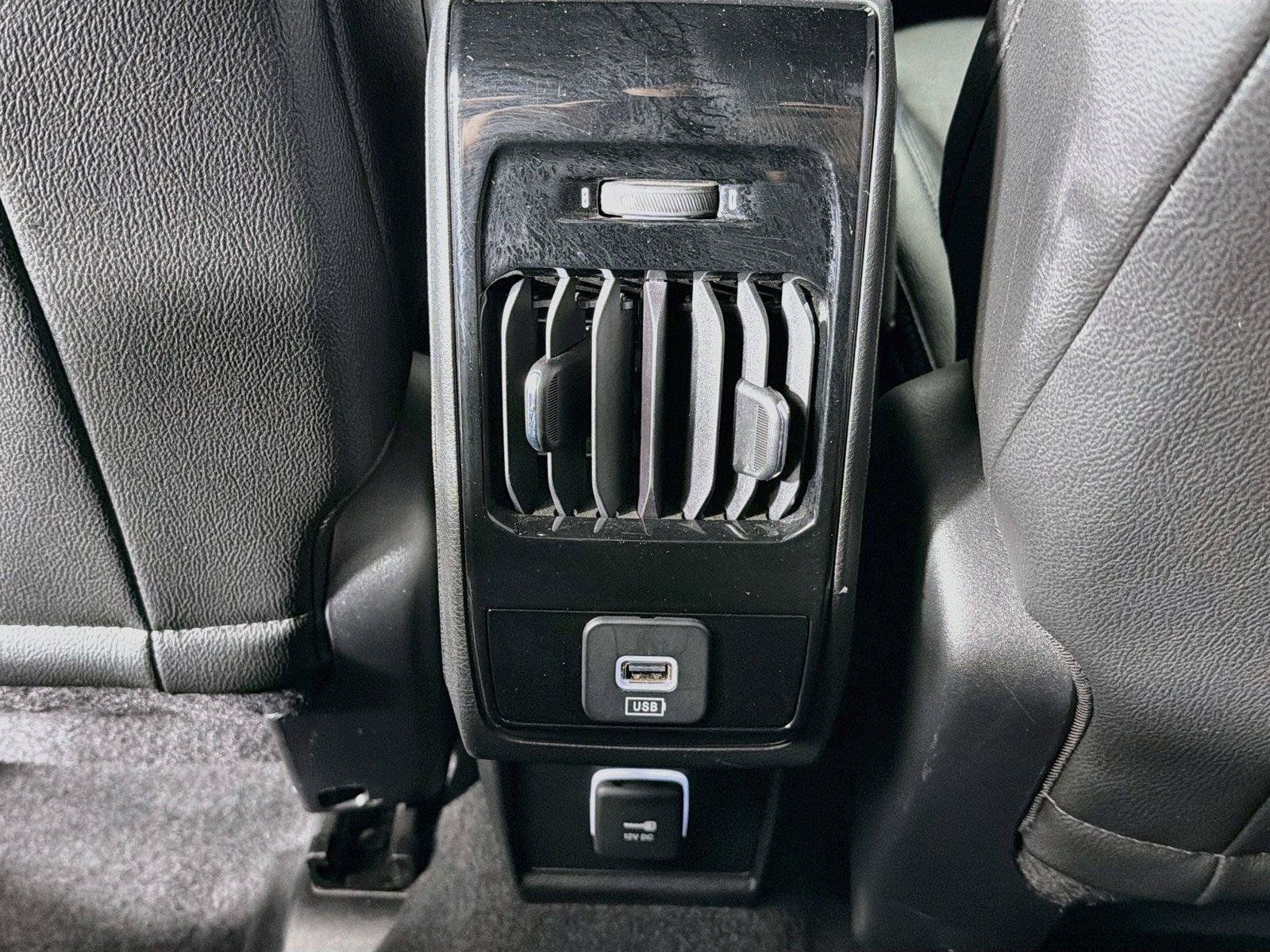 Used 2024 Jeep Compass Latitude AWD/4WD image 27