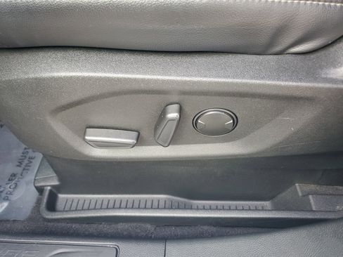 Used 2022 Ford Edge SEL image 12