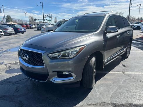 Used 2018 INFINITI QX60 3.5 Sport Utility 4D w/ Premium Package image 3