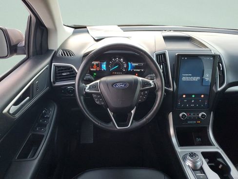 Used 2024 Ford Edge SEL image 15