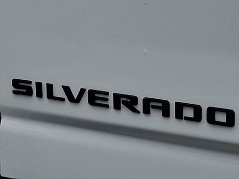 Used 2025 Chevrolet Silverado 2500 Custom w/ Custom Convenience Package image 28