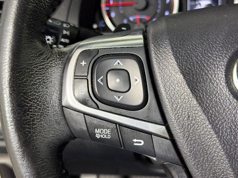 Used 2016 Toyota Camry SE w/ Moonroof Package image 25