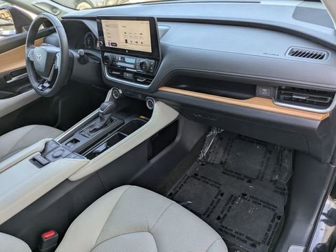 Certified 2026 Toyota Grand Highlander Limited image 34