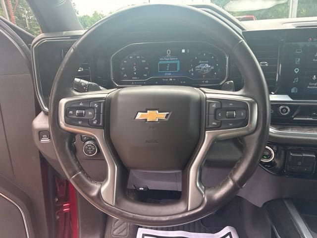 Used 2023 Chevrolet Silverado 1500 LTZ AWD/4WD image 17