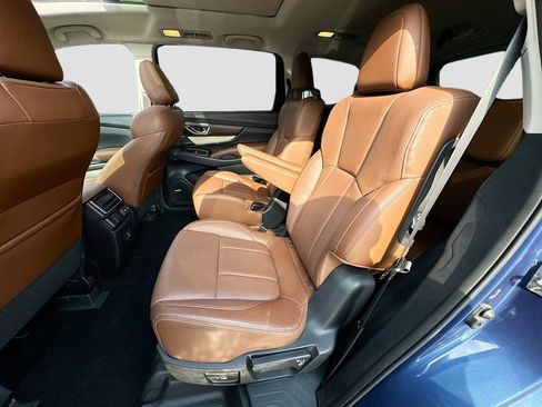 Used 2019 Subaru Ascent Touring w/ Popular Package #2 AWD/4WD image 31
