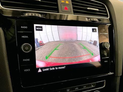 Used 2019 Volkswagen GTI SE FWD image 20