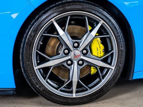 Used 2023 Chevrolet Corvette Stingray Premium Cpe w/ Z51 Performance Package image 11