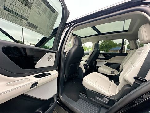 New 2026 Lincoln Aviator Reserve AWD/4WD image 17