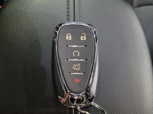 Used 2019 Chevrolet Malibu Premier w/ Sun and Wheel Package FWD image 32