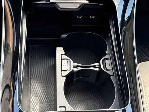New 2025 Mercedes-Benz C 300 Sedan image 37