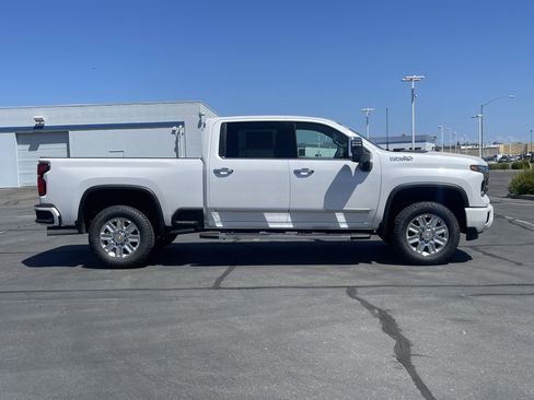 New 2025 Chevrolet Silverado 2500 High Country w/ Technology Package image 5
