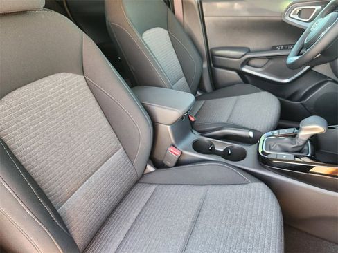 New 2025 Kia Soul EX image 9