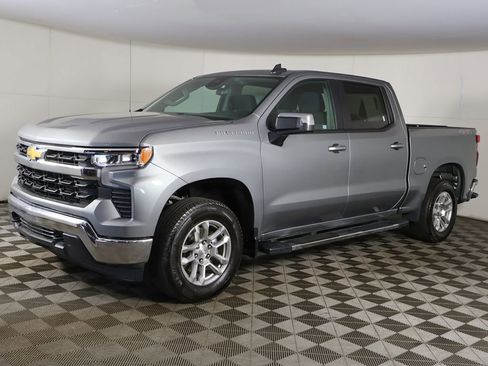 Used 2023 Chevrolet Silverado 1500 LT AWD/4WD image 6