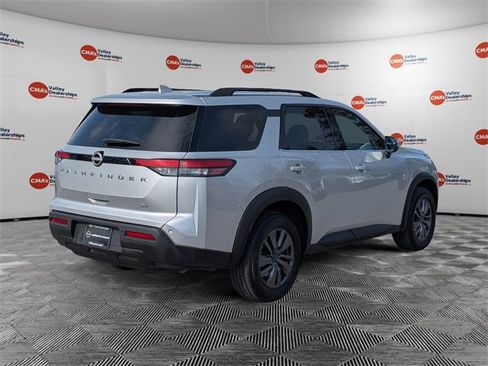 Certified 2024 Nissan Pathfinder SV image 5