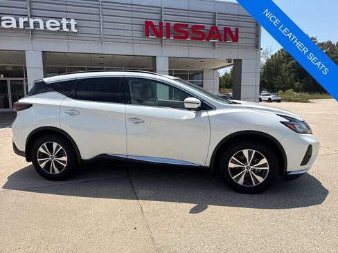 Used 2019 Nissan Murano SV w/ Premium Package FWD image 5