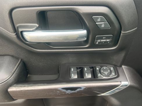 Used 2019 Chevrolet Silverado 1500 LTZ w/ LTZ Premium Package image 11