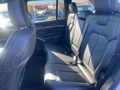 New 2026 Jeep Grand Cherokee Limited AWD/4WD image 15
