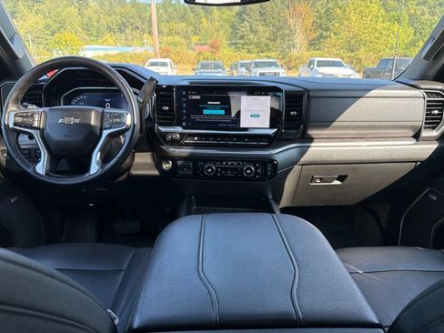 Used 2024 Chevrolet Silverado 3500 LTZ w/ LTZ Plus Package AWD/4WD image 20