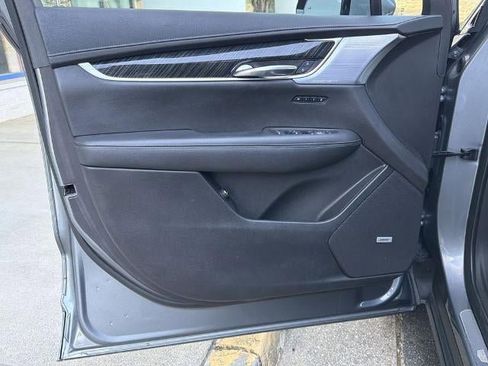 Certified 2022 Cadillac XT6 Premium Luxury AWD/4WD image 7