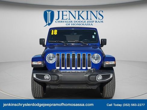 Used 2018 Jeep Wrangler Unlimited Sahara AWD/4WD image 11