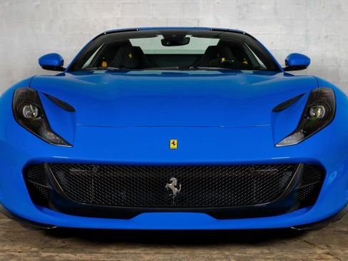 Used 2022 Ferrari 812 GTS RWD image 6
