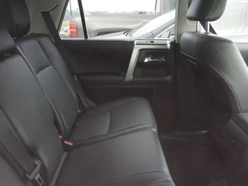 Used 2024 Toyota 4Runner Limited AWD/4WD image 11