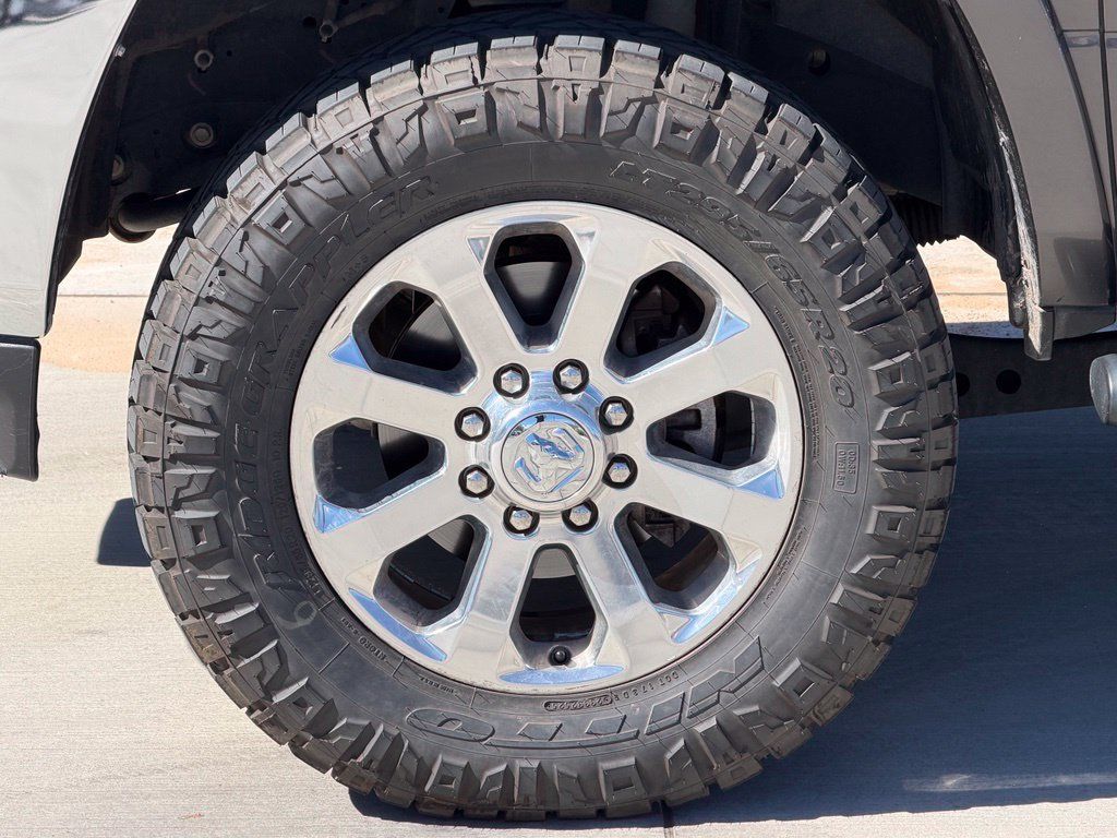 Used 2022 RAM 2500 Laramie AWD/4WD image 8